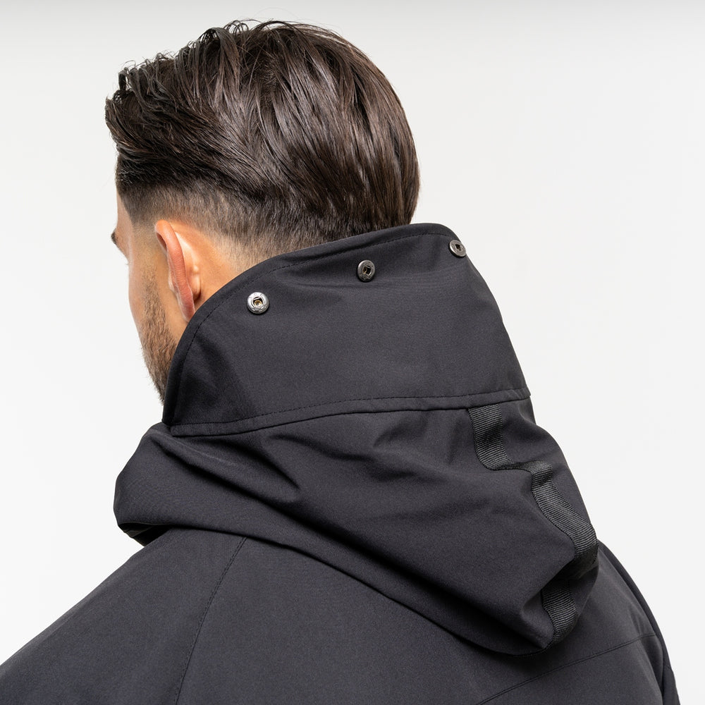 Pellegrini Jacket in black, focusing on zip and concealed pockets
