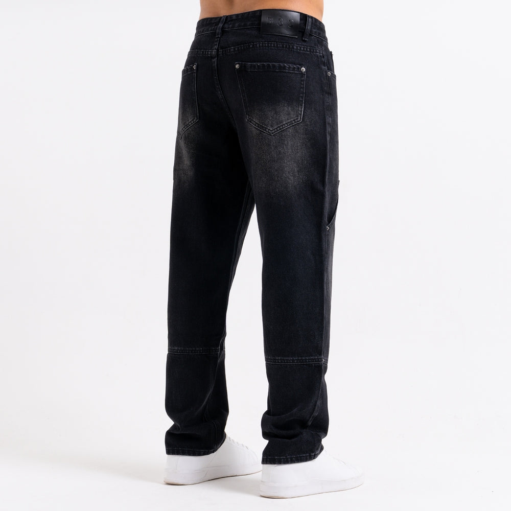 Pirlo Relaxed Jeans in black with a back waistband patch