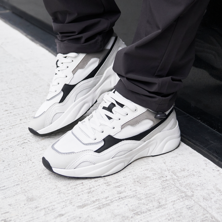 Bee Inspired Ricardo Runner Trainer in White/Grey/Black, everyday runner trainer built for all-day comfort