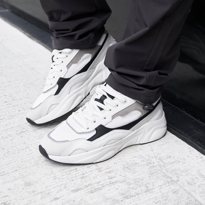 Ricardo Runner Trainer - White / Black