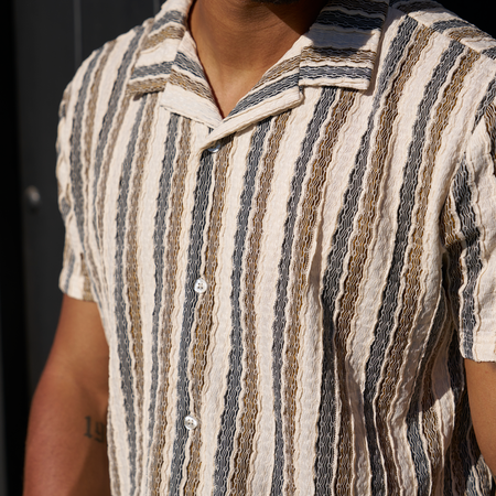Bee Inspired Rubio Shirt in Off White/Sand/Grey, short sleeve shirt with a classic camp collar, close-up