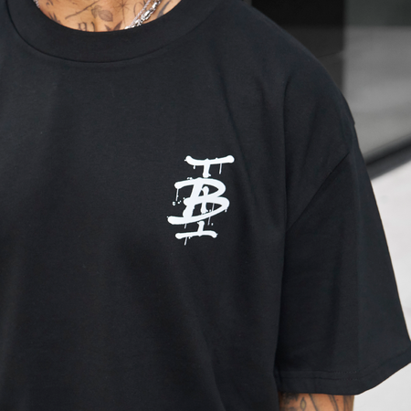 Bee Inspired Tonali Oversized T-Shirt in Black/Red, oversized tee with a graffiti-style BI monogram print, alternate angle